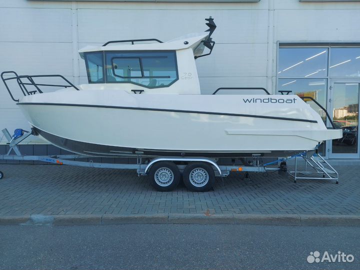 Катер Windboat 7.0 Cabin