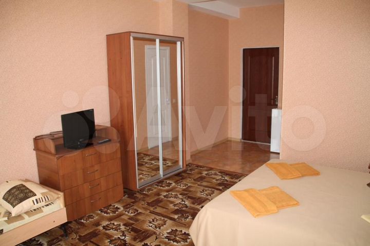 Гостиница, 700 м²