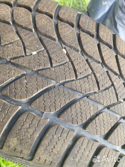 Landsail Winter Lander 245/45 R18