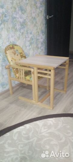 Детский стульчик для кормления деревянный