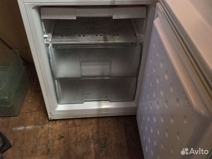 Холодильник Ханса 180/54/60