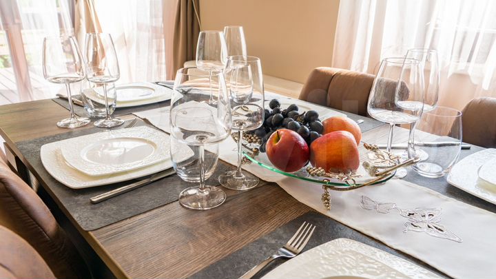 2-к. квартира, 74 м², 2/5 эт.