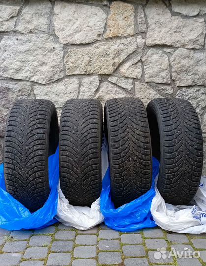 Nokian Tyres Hakkapeliitta 9 225/55 R17 101T