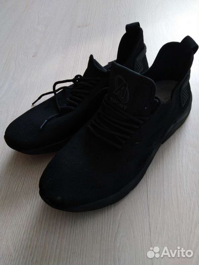 Кроссовки мужские