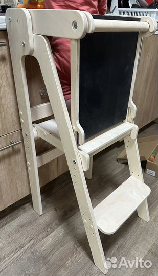 Башня помощника с доской для рисования