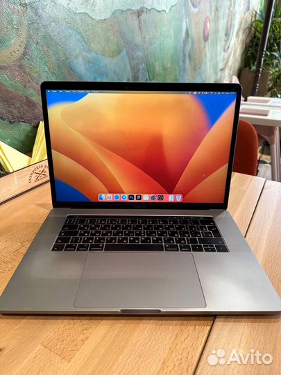 MacBook Pro 15 Retina 2017 256 SSD
