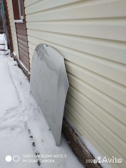 Volkswagen polo капот