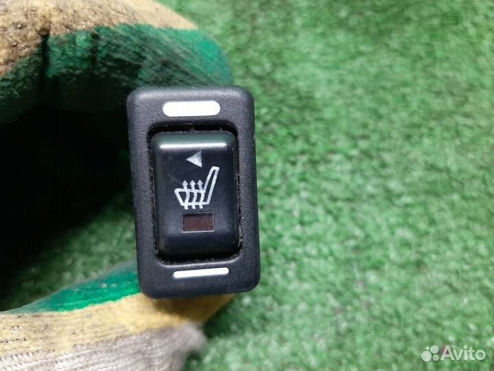 Переключатель обогрева сидений Subaru Forester SG