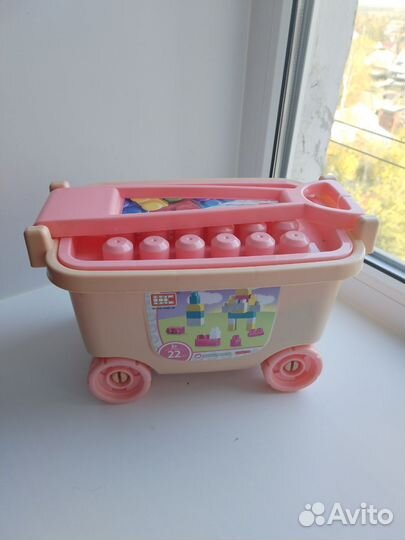 Конструктор в кейсе на колёсиках новый