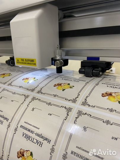 Печать наклеек, стикеров, этикеток