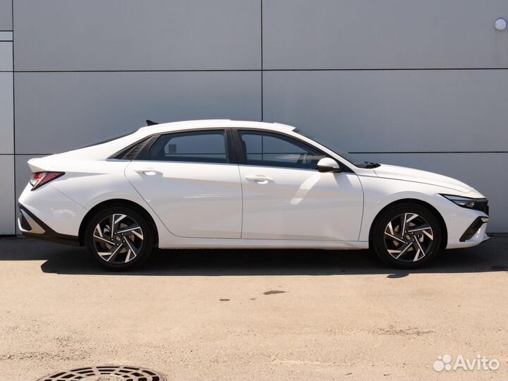 Hyundai Elantra 1.5 CVT, 2023, 101 км