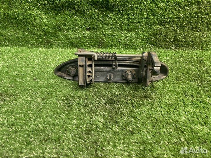 Ручка наружная передняя правая Renault Logan