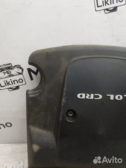 Декоративная крышка двигателя Jeep Grand Cherokee