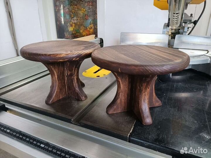 Столик под блюда