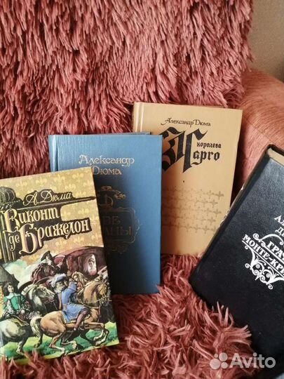 Книги и собрания сочинений,русские и зарубежныеавт