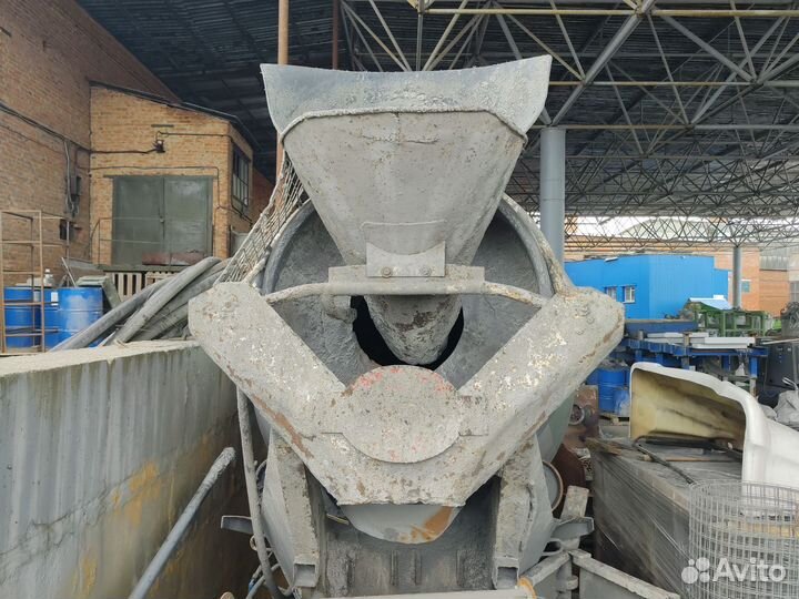 Автобетоносмеситель камаз