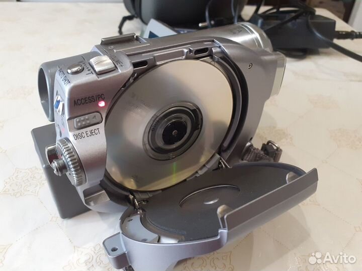 DVD видеокамера Panasonic VDR-D300