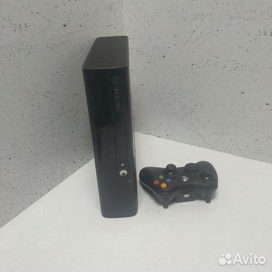 Игровая приставка Xbox 360E (Рассрочка / Л1)