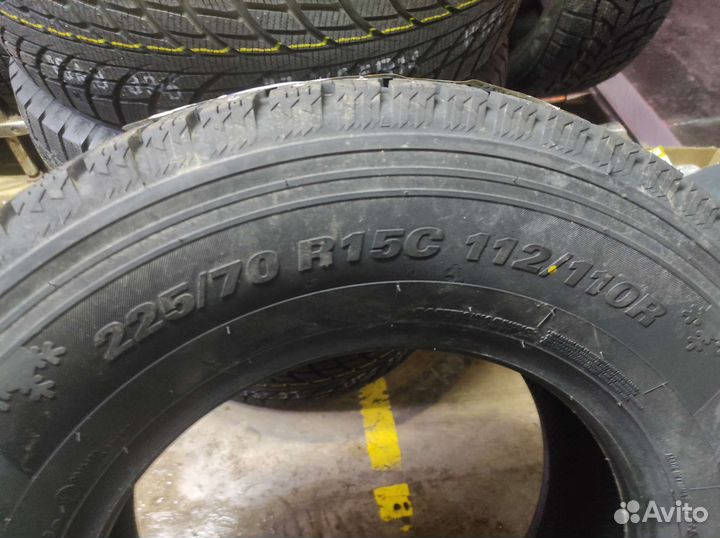 Kumho Winter Portran CW11 225/70 R15 112R