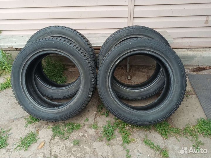 Dunlop SP Winter Ice 01 205/55 R16 94T