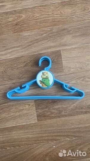 Вешалки плечики детские бу