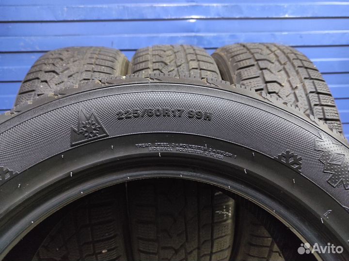 Kumho I'Zen RV KC15 225/60 R17 103H