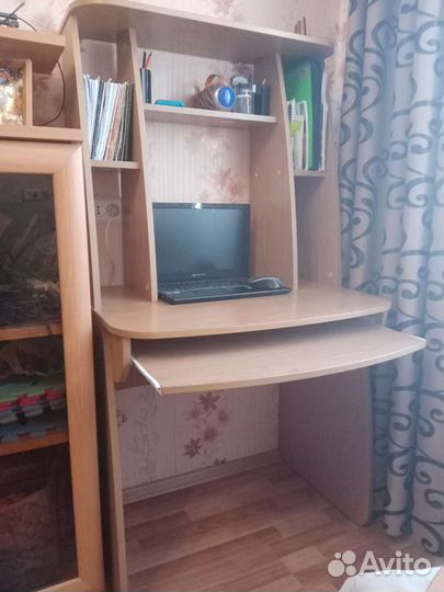 Компьютерный стол