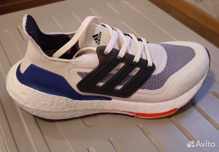 Кроссовки adidas оригинал