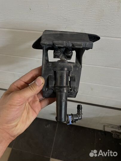 Форсунка омывателя фар tiguan