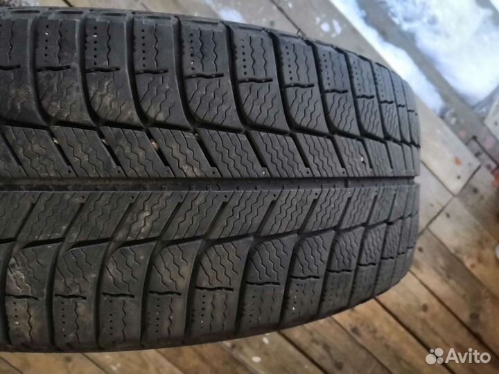 Michelin X-Ice 3 205/55 R16