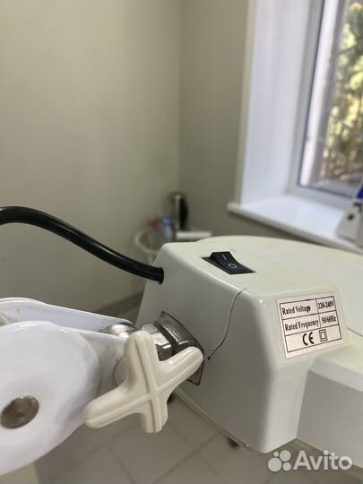 Светодиодная лампа-лупа на струбцине