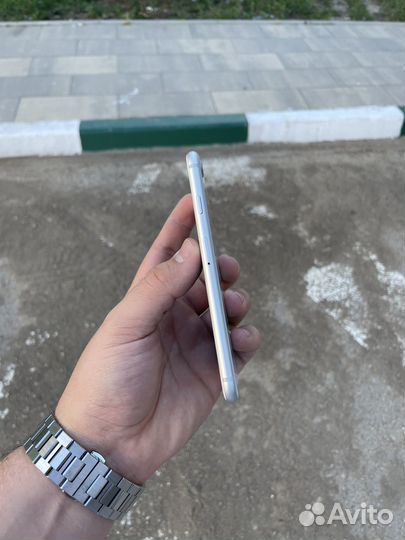 iPhone 8, 256 ГБ