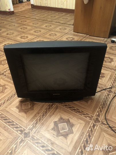 Телевизор samsung