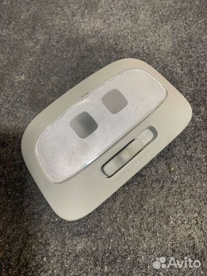 Фонарь салона (плафон) Toyota Yaris verso