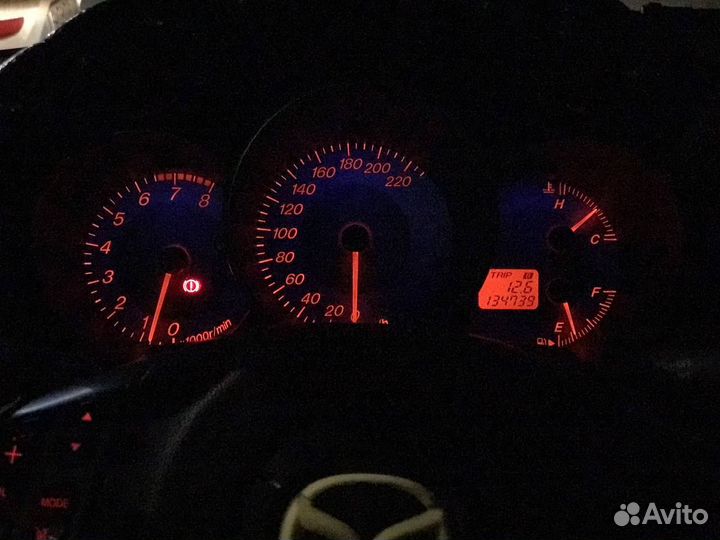 Mazda 3 1.6 МТ, 2007, 140 000 км