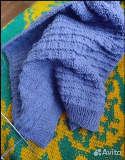 Вязаный трикотажный свитер ручной работы