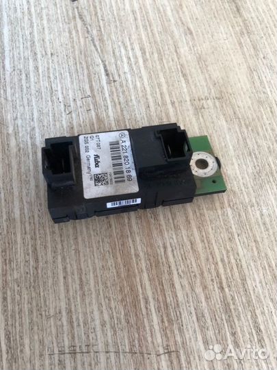 Антенна Mercedes-Benz S-Class W221