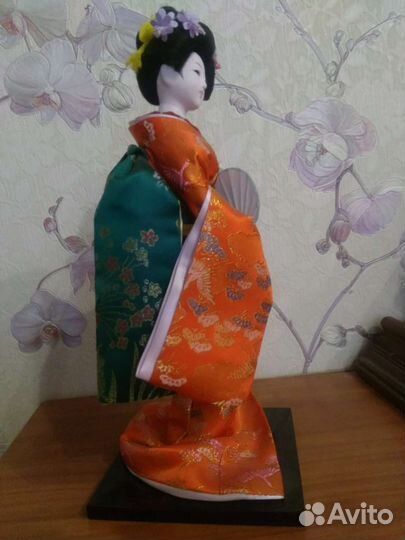 Кукла фарфоровая коллекционная