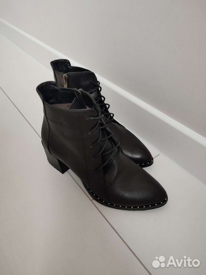 Ботинки женские 38 размера