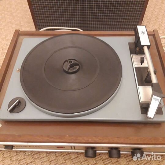 Электрофон Россия эф-323