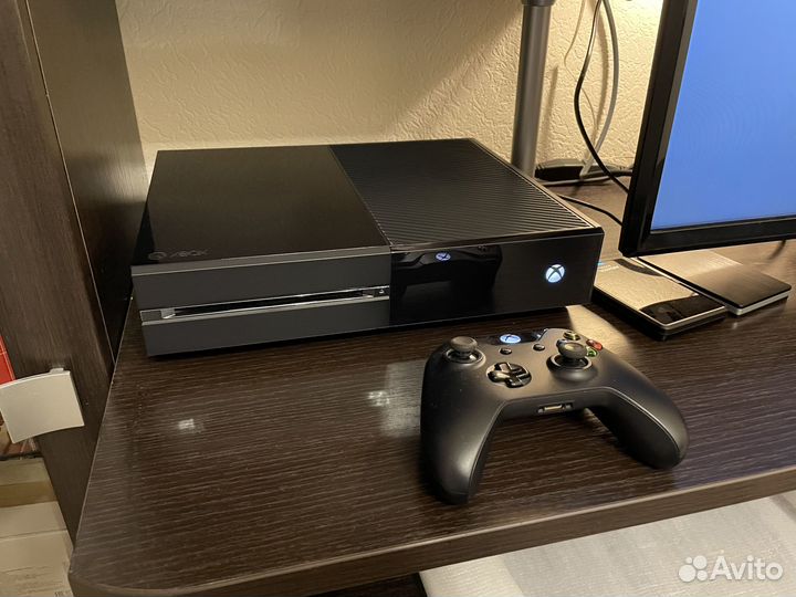 Продается xbox One