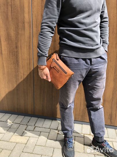 Борсетка из натуральной кожи