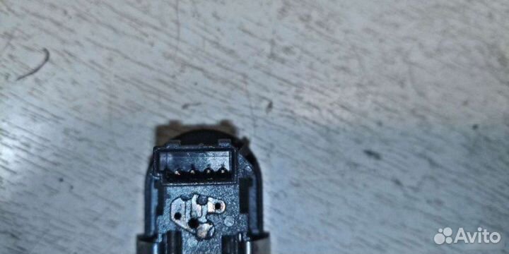 Кнопка стеклоподъемника передняя Opel Астра G 1999