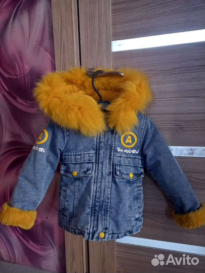 Куртка на девочку