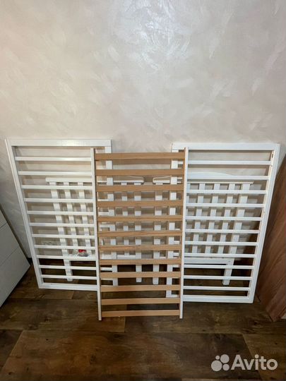 Детская кроватка с матрасом