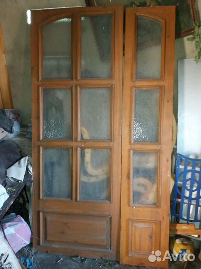 Деревянная дверь (перегородка ) со стеклом