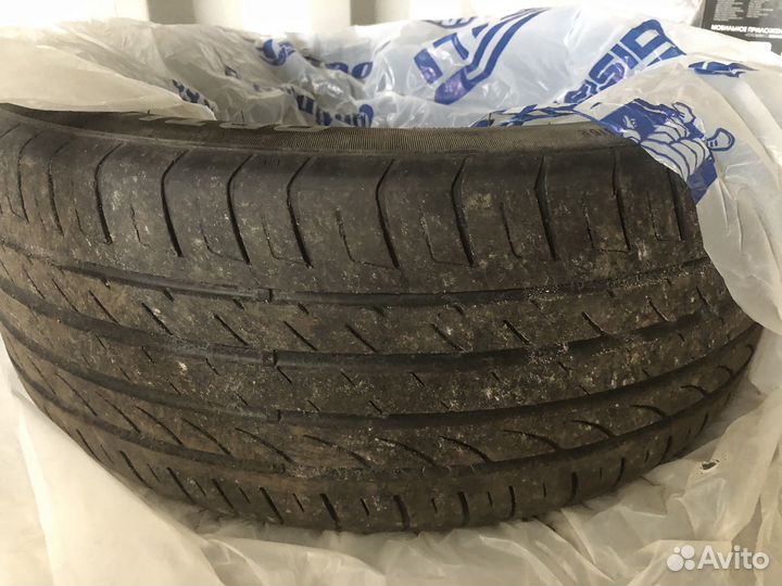 Roadstone Euro Win 215/50 R17