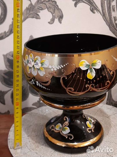 Ваза для фруктов.Bohemia,смальта,рококо