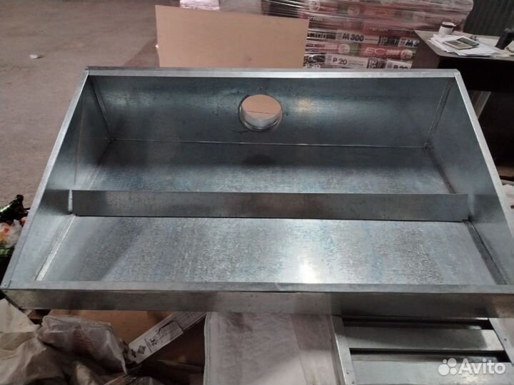 Зонт вытяжной для кухни