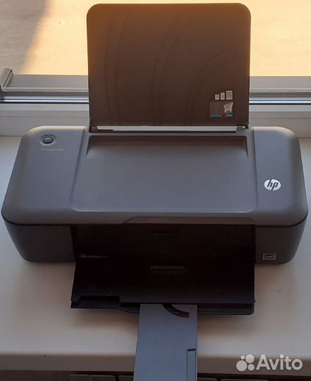 Принетр HP deskjet 1000